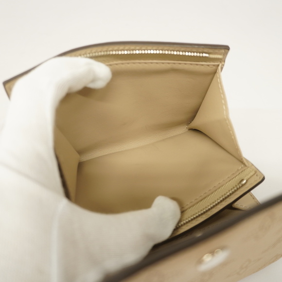 Louis Vuitton Mahina Portofeuil Iris Compact Bifold Wallet - Picture 6 of 7